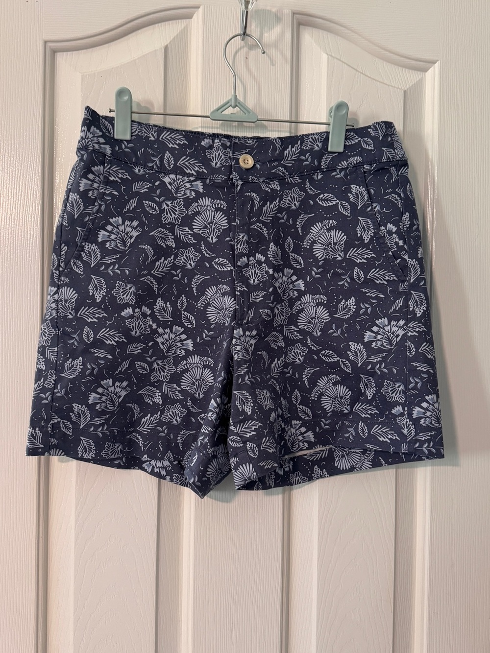 JACHS Girlfriend Navy Floral Print Bermudas